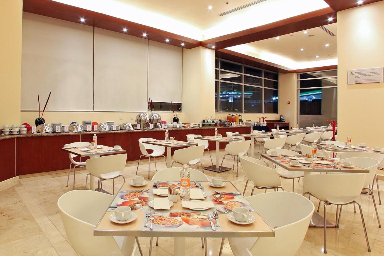 Hotel Opus Grand Toluca Aeropuerto ภายนอก รูปภาพ