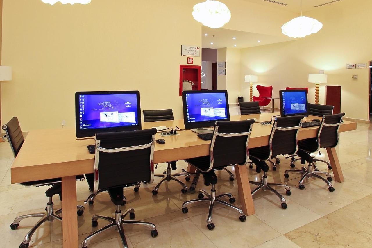 Hotel Opus Grand Toluca Aeropuerto ภายนอก รูปภาพ