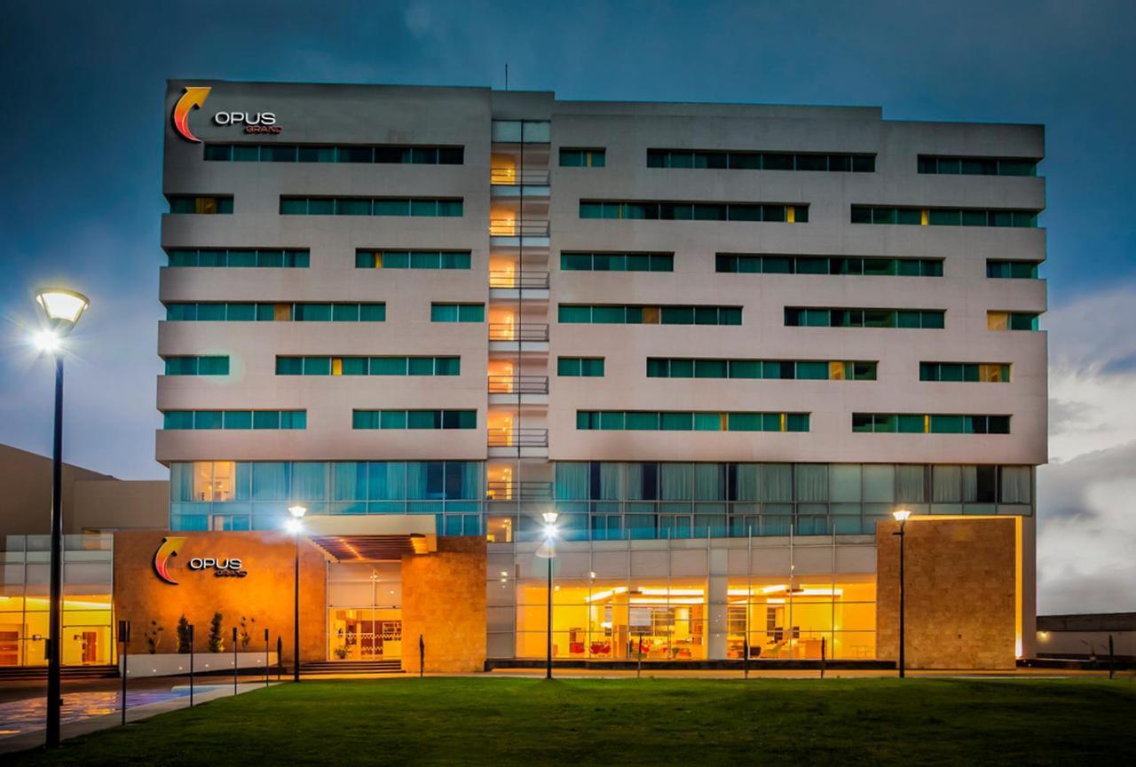 Hotel Opus Grand Toluca Aeropuerto ภายนอก รูปภาพ