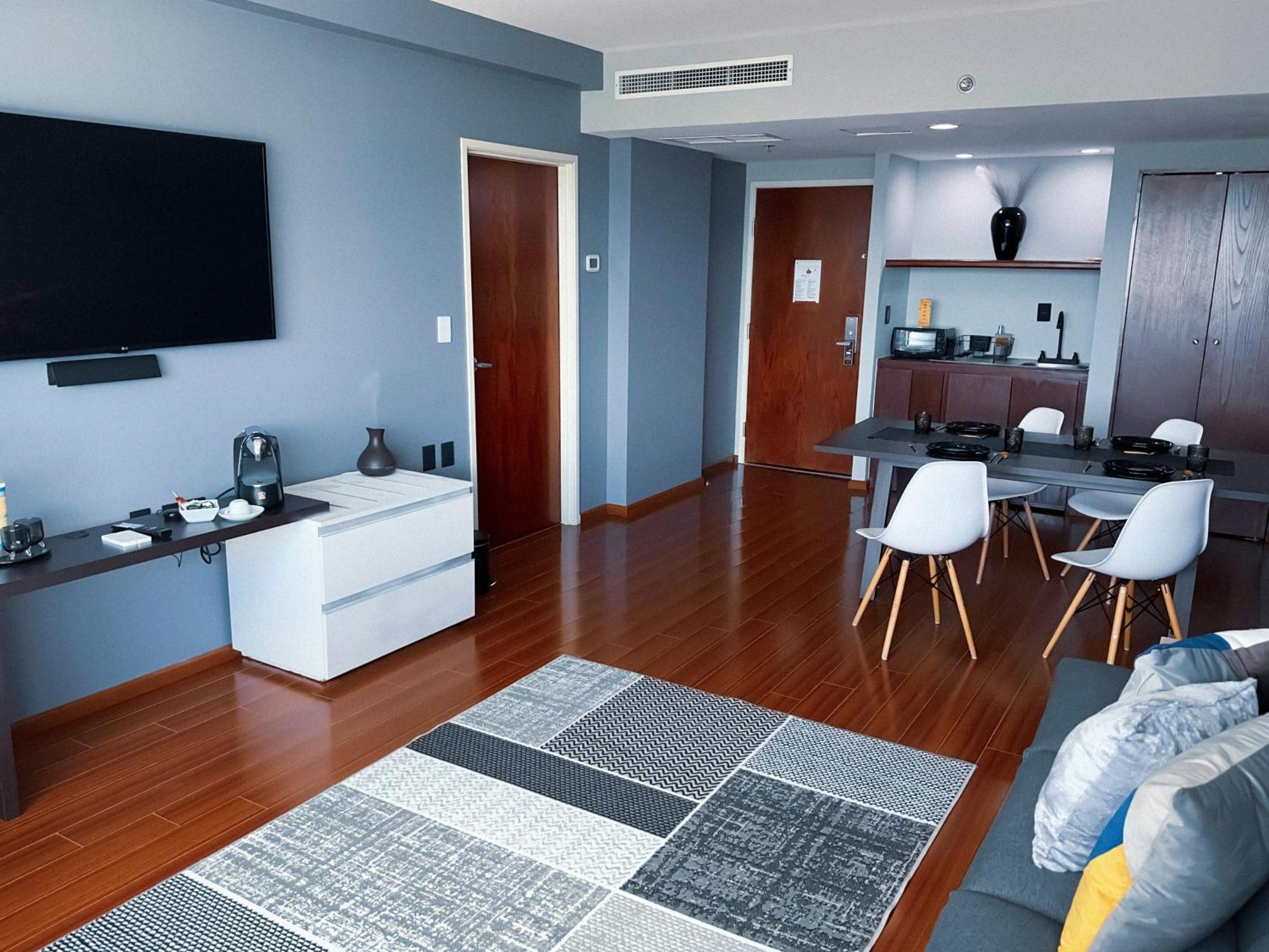 Hotel Opus Grand Toluca Aeropuerto ภายนอก รูปภาพ