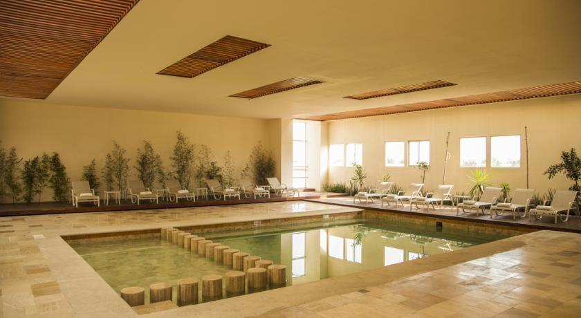 Hotel Opus Grand Toluca Aeropuerto ภายนอก รูปภาพ
